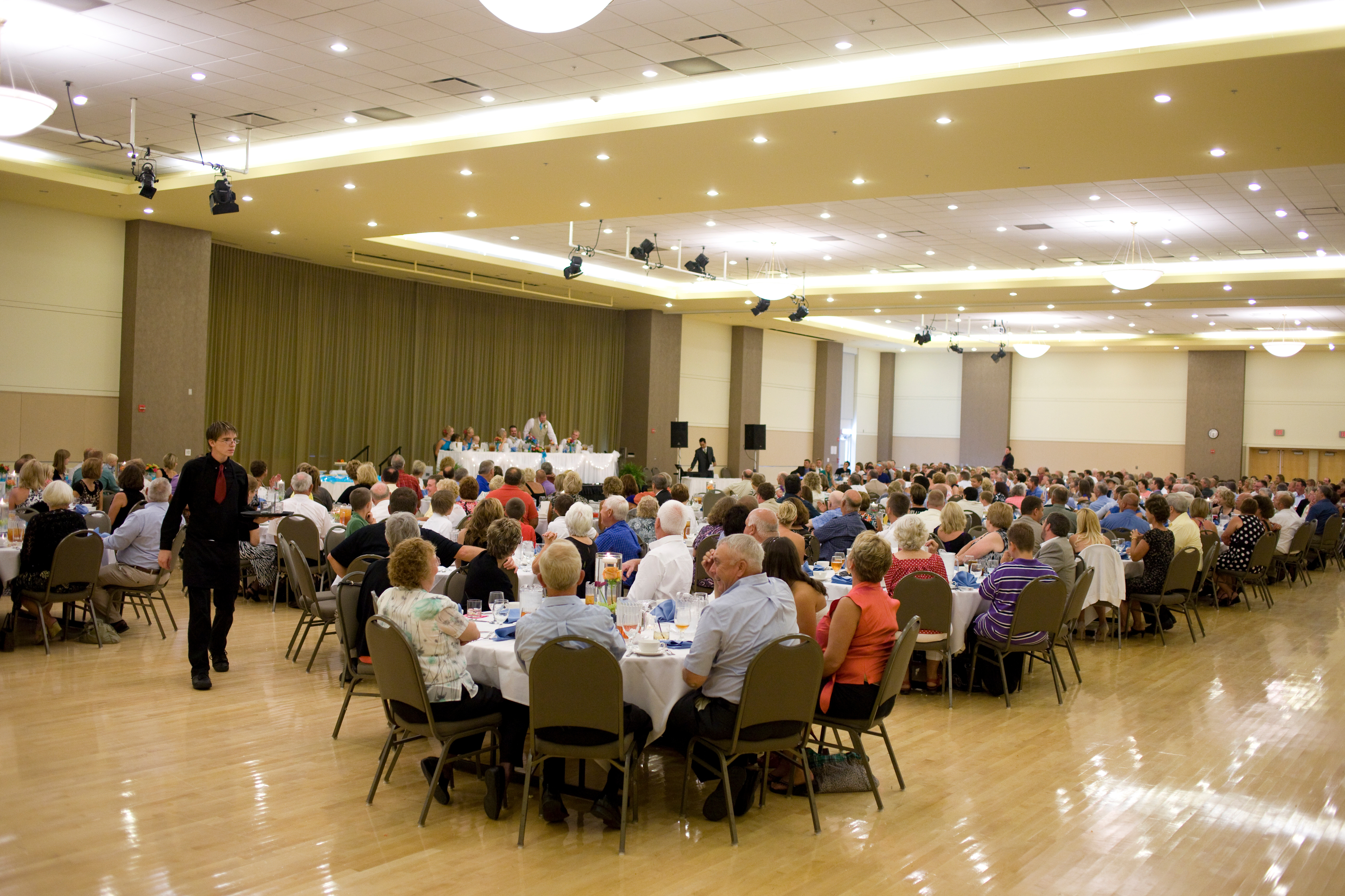 lenhart-grand-ballroom-people