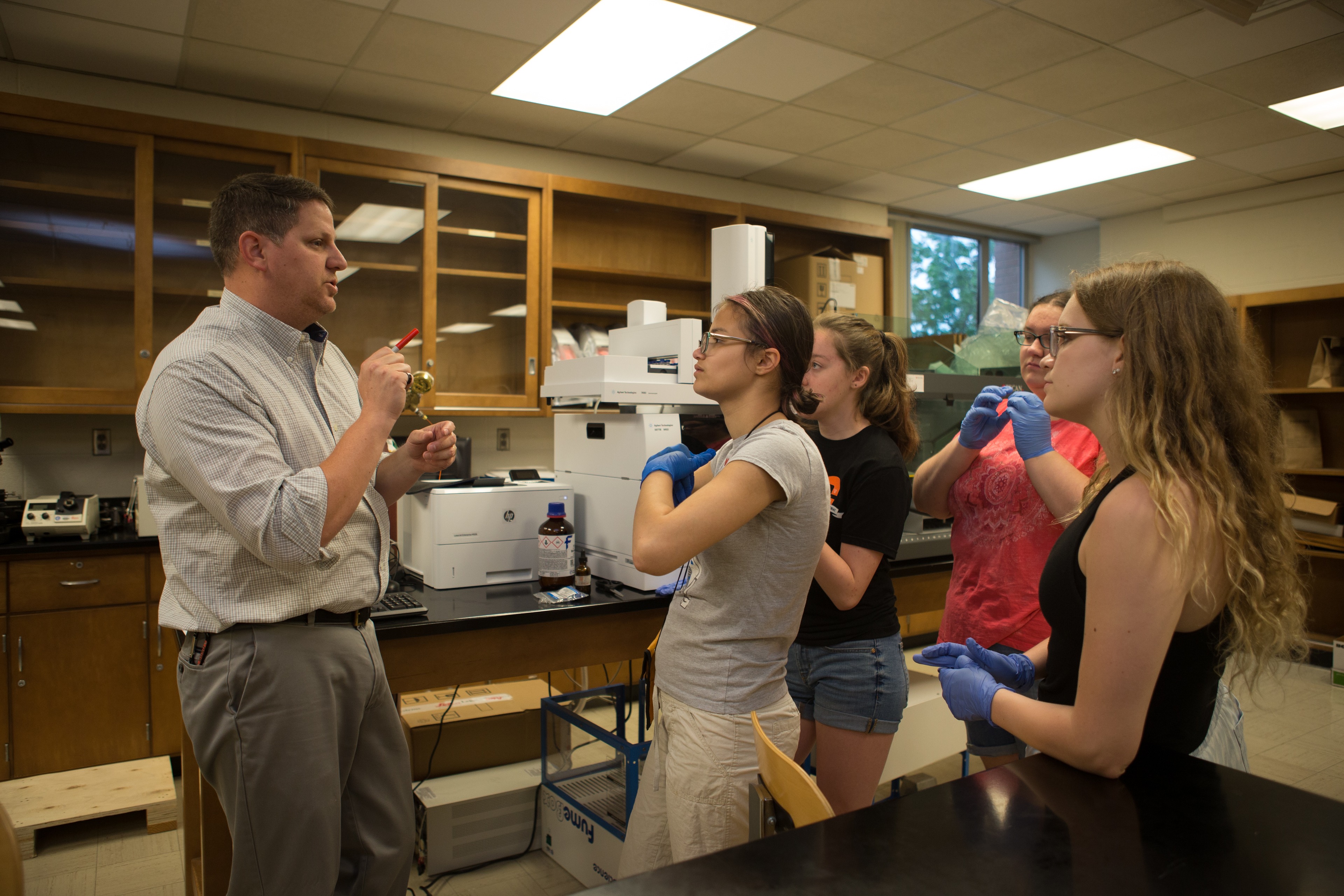 BGSU forensic biology students and the director of the Ohio based Center for the Future of Forensic Science, Dr. Travis J. Worst.