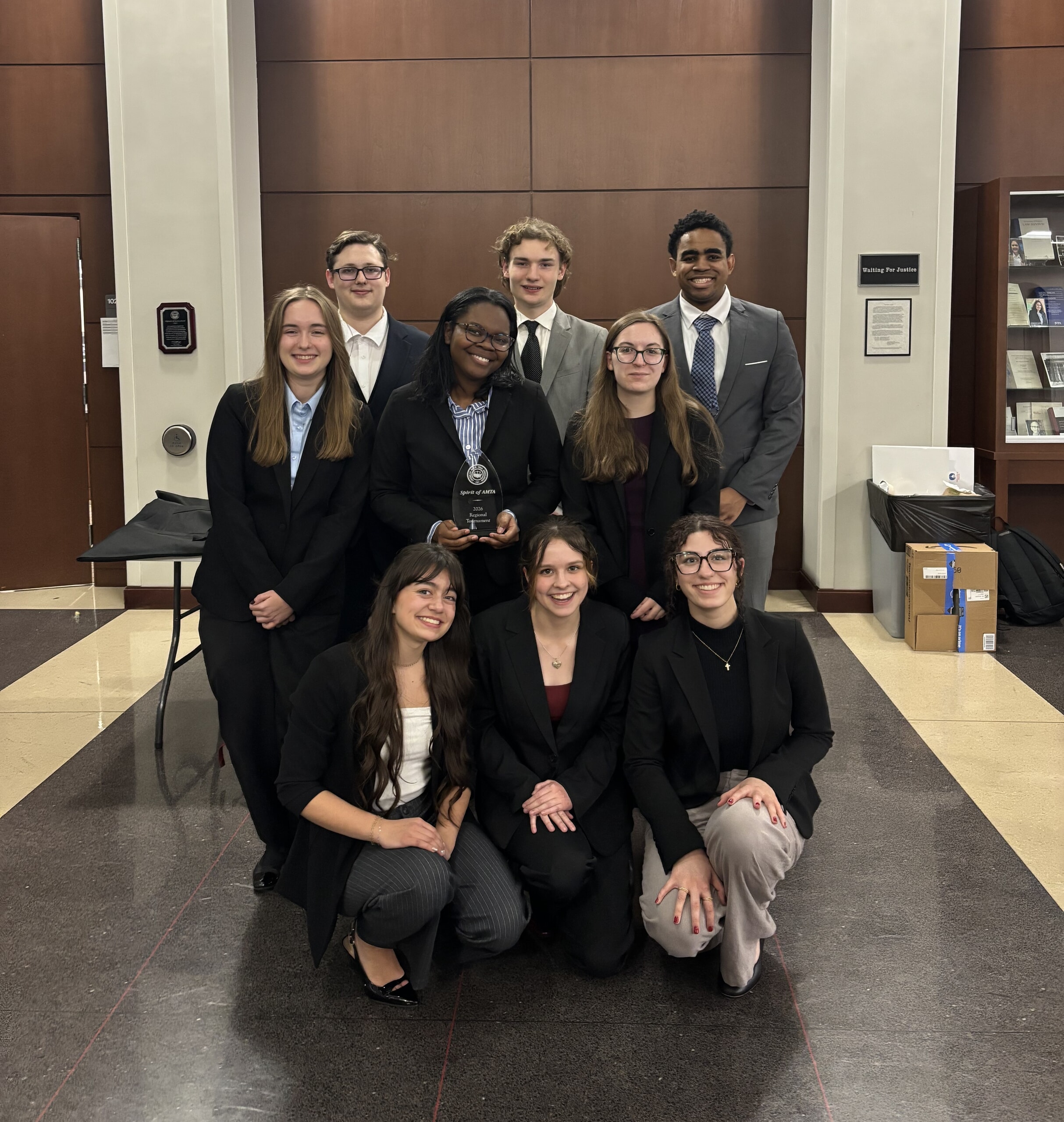 Photo of Mock Trial Team with Spirit of AMTA Award