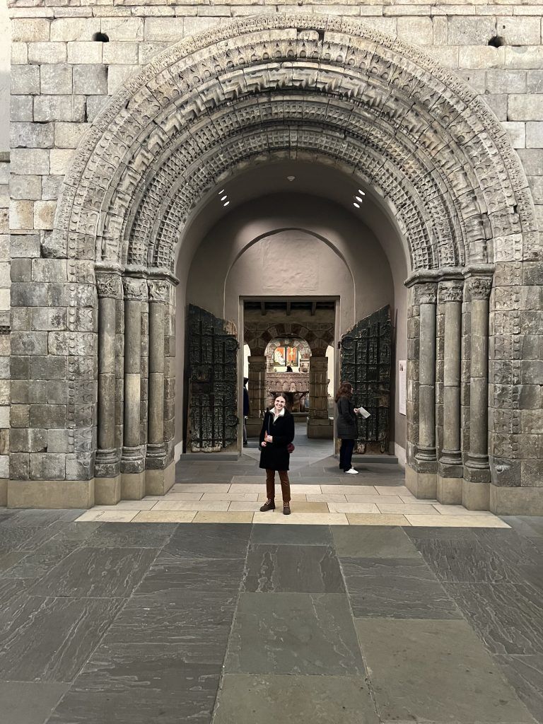 Chloe Kozal stands in the Philadelphia Art Museum 