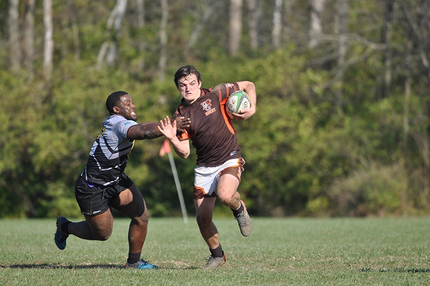 mens-rugby-man-running