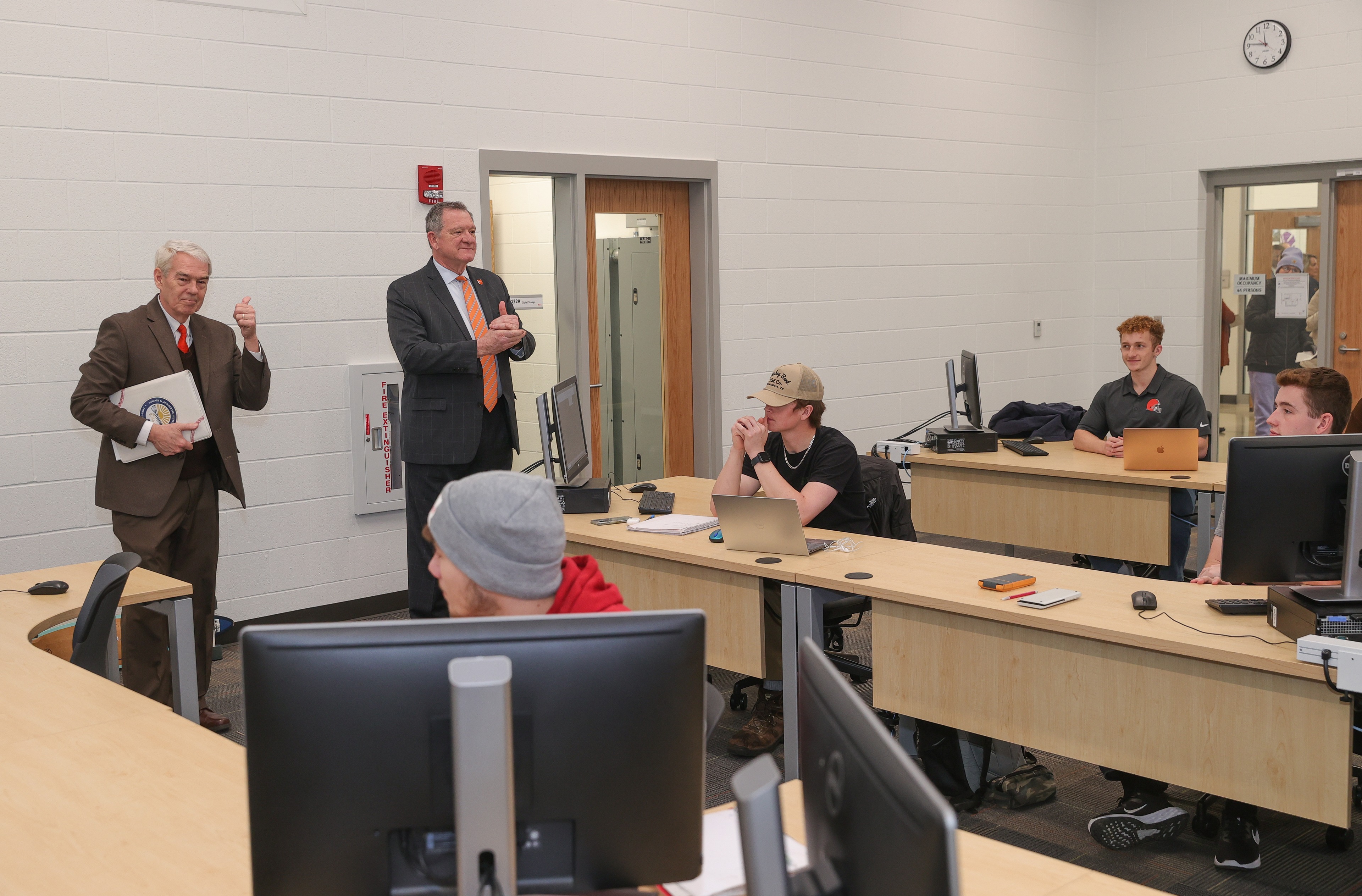 Chancellor Randy Gardner and BGSU President Rodney K. Rogers stand in classroom