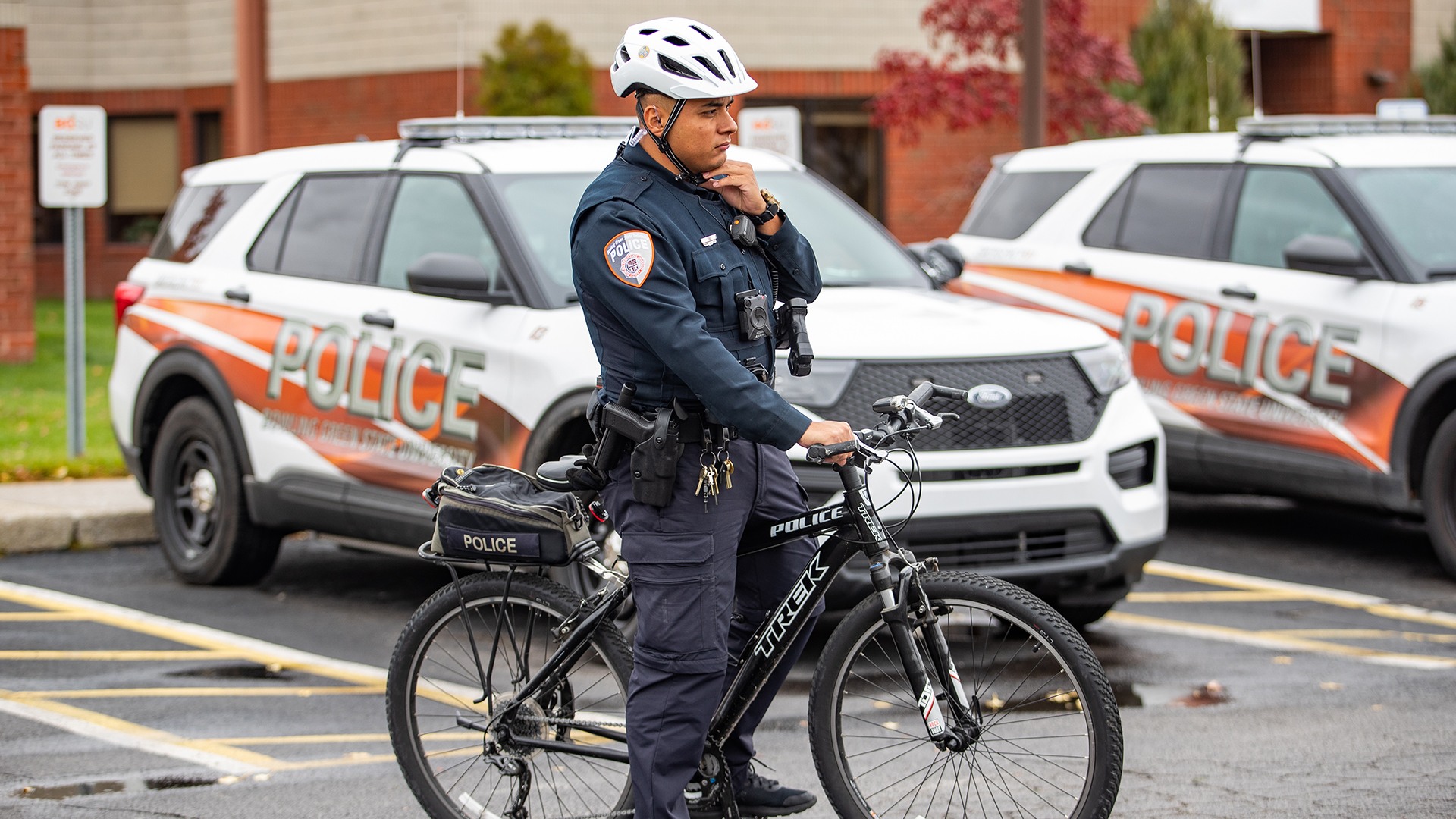 A BGSU policeman on a bicycle.