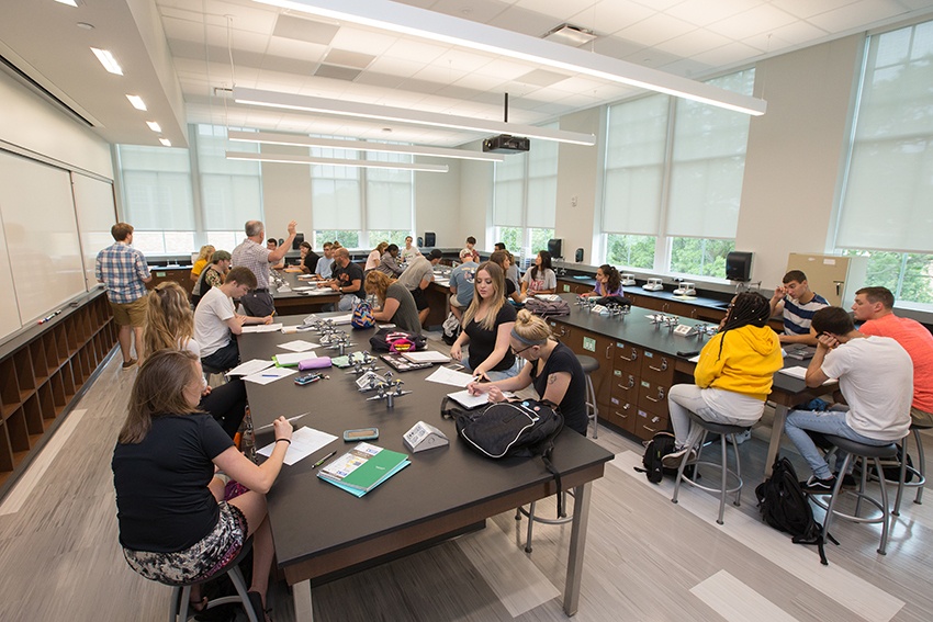 Moseley-classroom-full-of-students