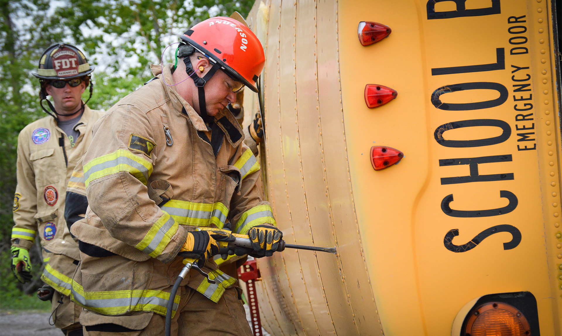 heavy-rescue-bus