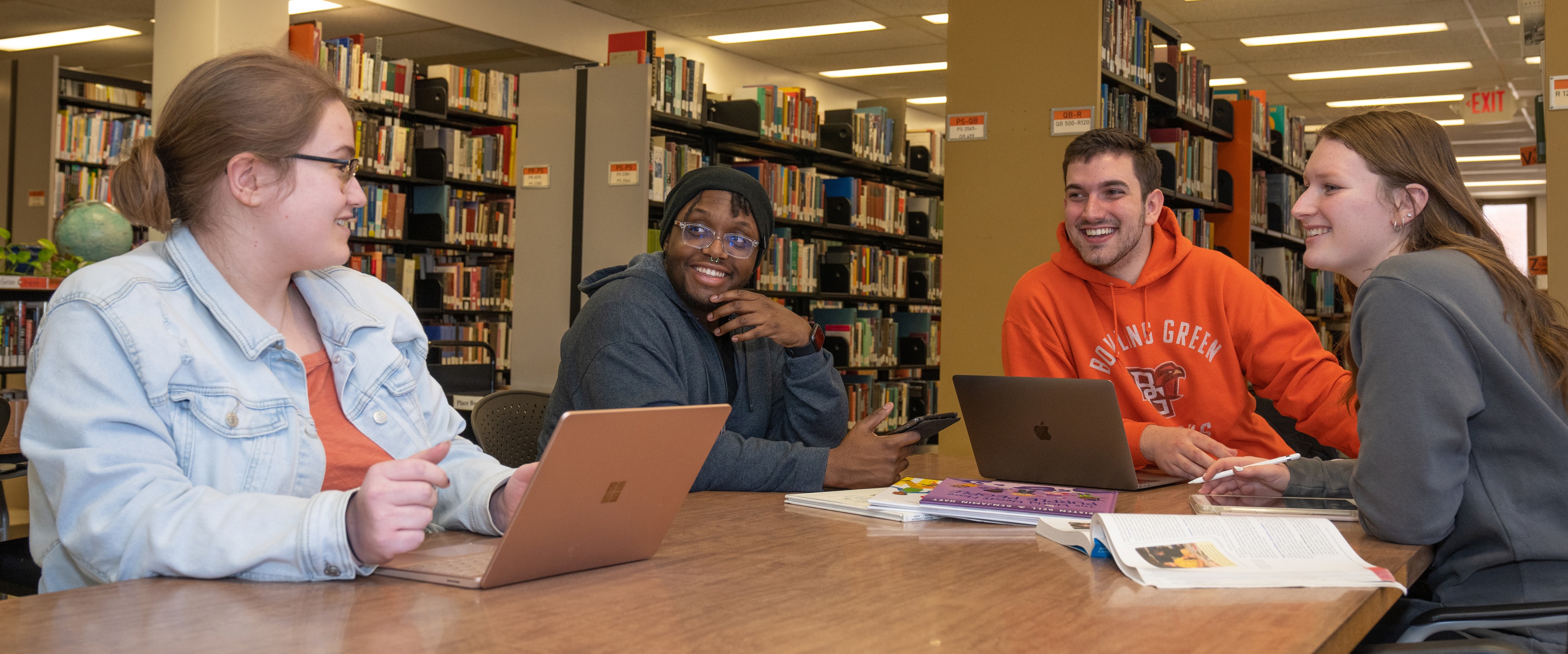 firelands-library-students