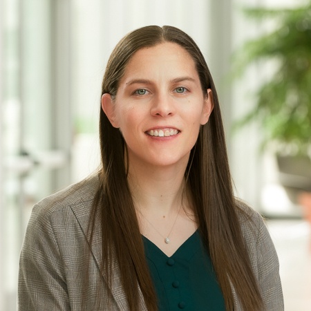 courtney-mills-headshot