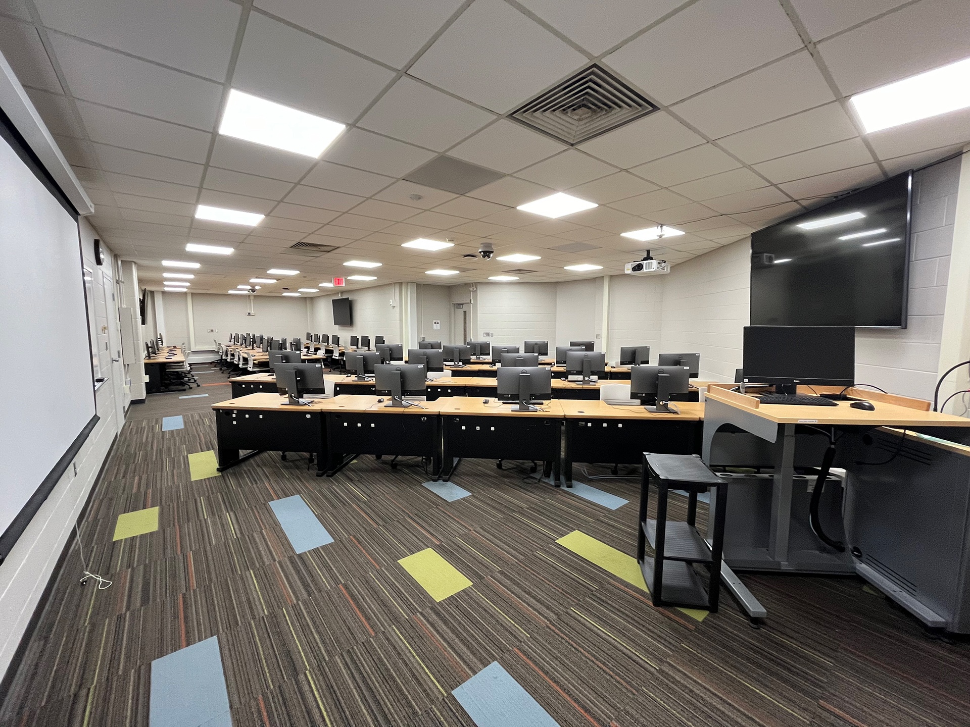 Maps for Grid Classrooms and Computer Labs