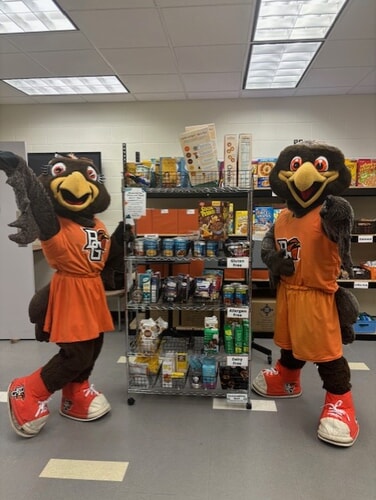 bgsu birds at the pantry