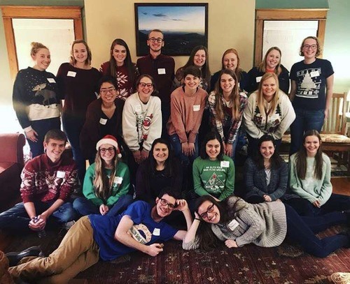 D9F14CD8 CE18 44A0 A26F 46916DF07332 Chloe Koon