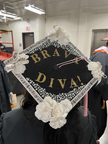 graduatecapbravodiva