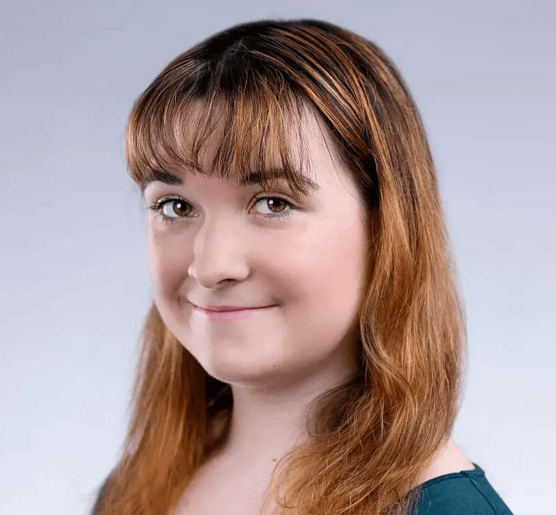 abbyheadshot