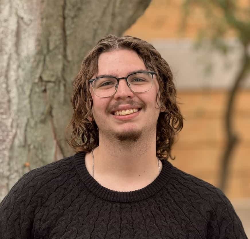 zacharyheadshot