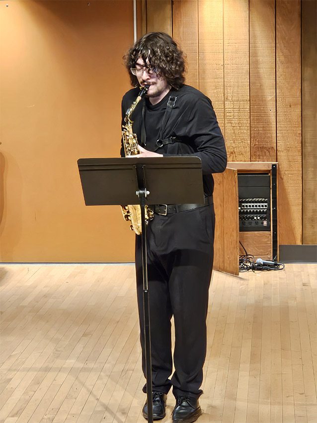 Jake Loitz performs Davis's Tableau IX