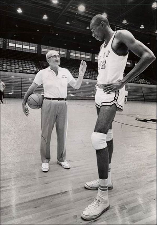 Coach Harold Anderson with Nate Thurmond