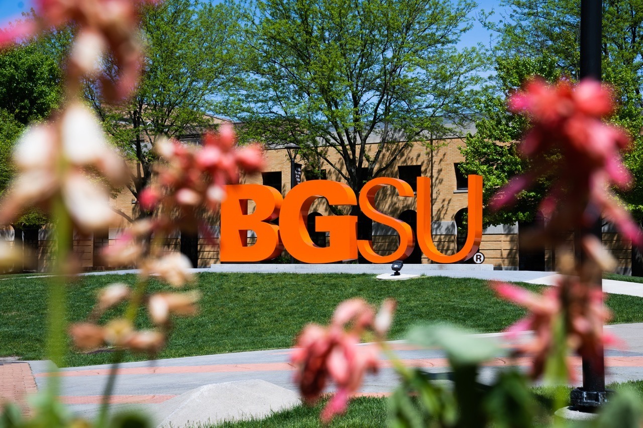 BGSU sign with flowers