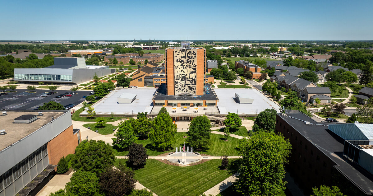 BGSU trustees launch new comprehensive campaign, honor campus leaders and supporters and celebrate faculty service at June meeting