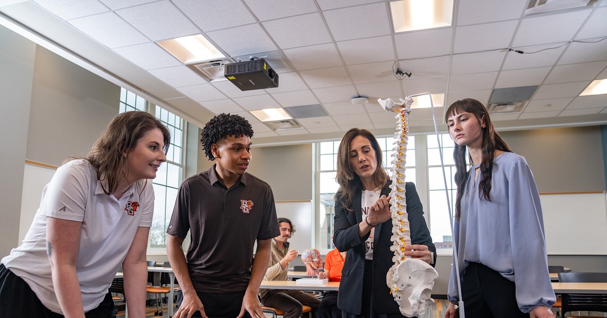 BGSU, Lake Erie College announce expanded academic partnership for students pursuing graduate education in healthcare fields