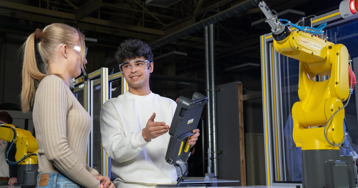 Want an in-demand career in engineering? 5 reasons to consider robotics engineering