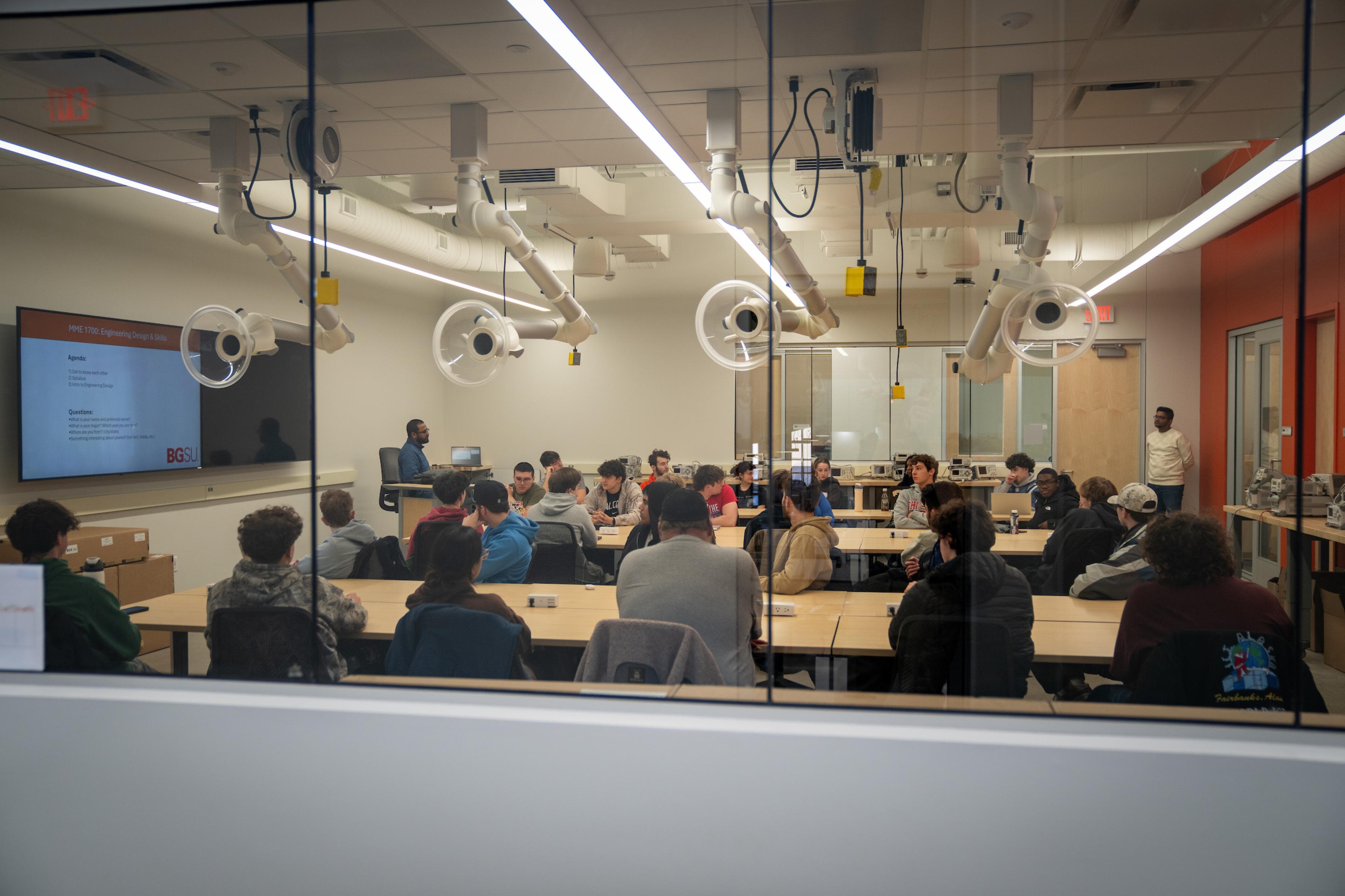 Students in a BGSU engineering lab