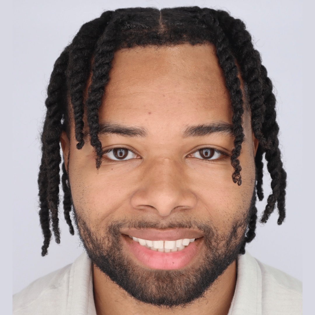 1984x1984 pc for headshots  - andrew-dooly