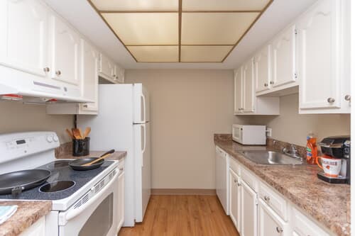 falcon landing apartments kitchen