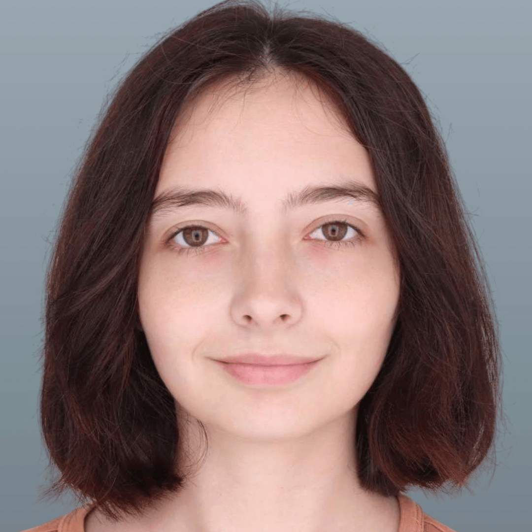 1984x1984 pc for headshots  - Keirstin Ludwig