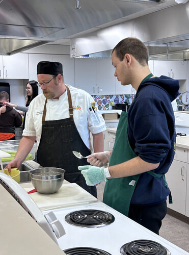 Eben Prettyman is with the Head Chef of BGSU as he explains some cooking tips! 